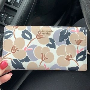 Kate Spade Bifold Breezy Floral Multicolor Wallet